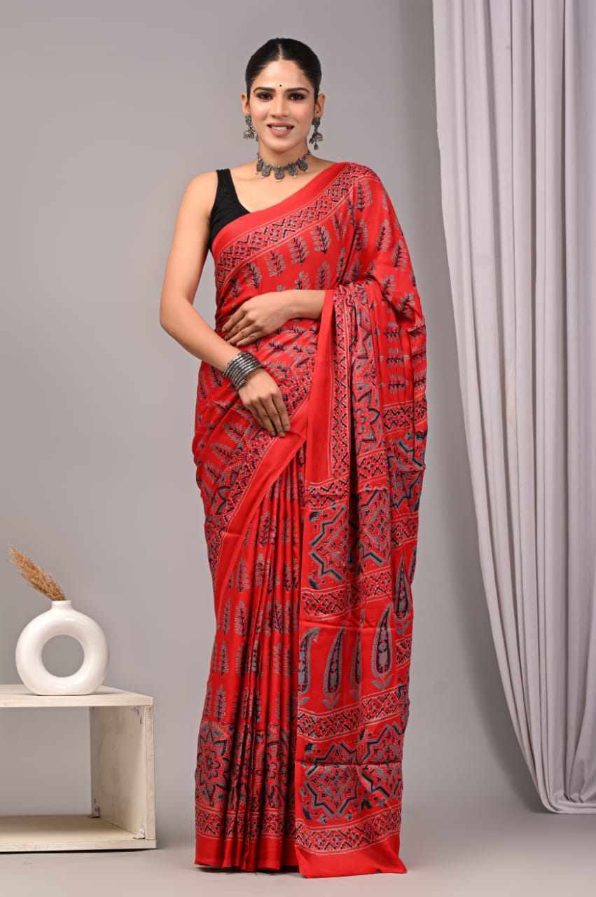 Strawberry Red Floral Pattern Printed Ajrakh Silk Saree